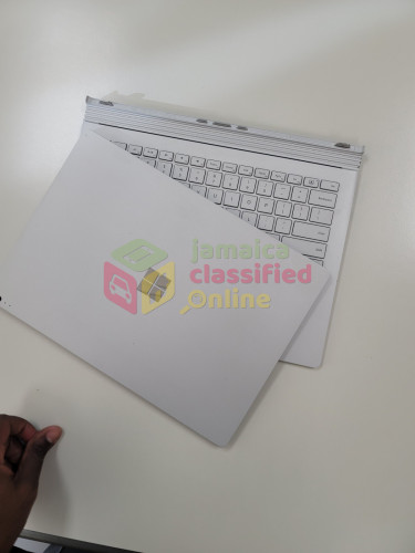 Microsoft Surface Book 1 I7 8GB 256GB