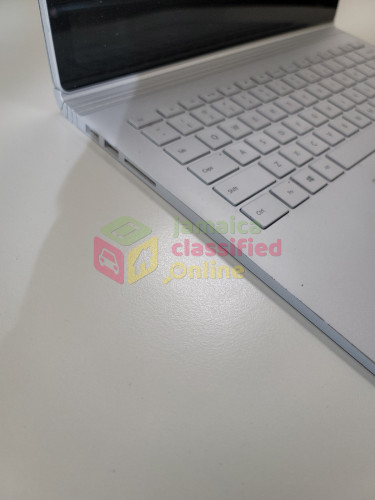 Microsoft Surface Book 1 I7 8GB 256GB