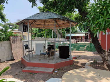 Multi-Function Building & Land In Kingston