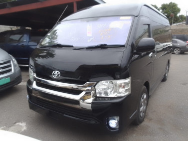 2020 Toyota Hiace Commuter Bus