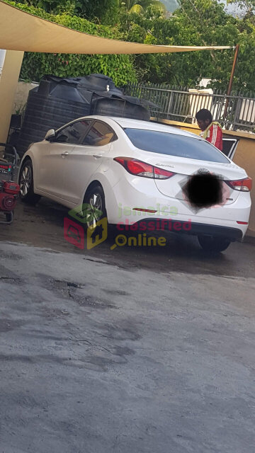 2014 Hyundai Elantra  (Female Driven)