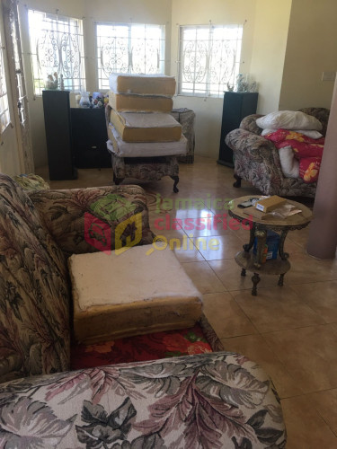 GREEN PARK 5 BEDROOM 5 BATH , TRELAWNY