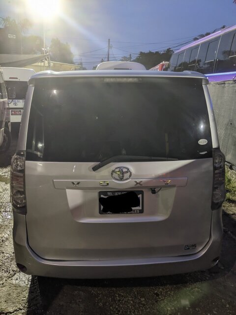2012 Toyota Voxy