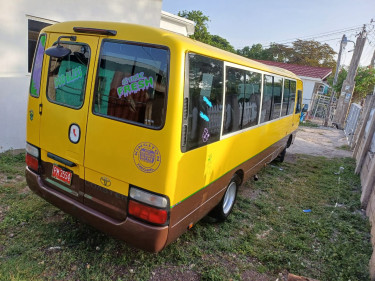 2007 Toyota Coaster