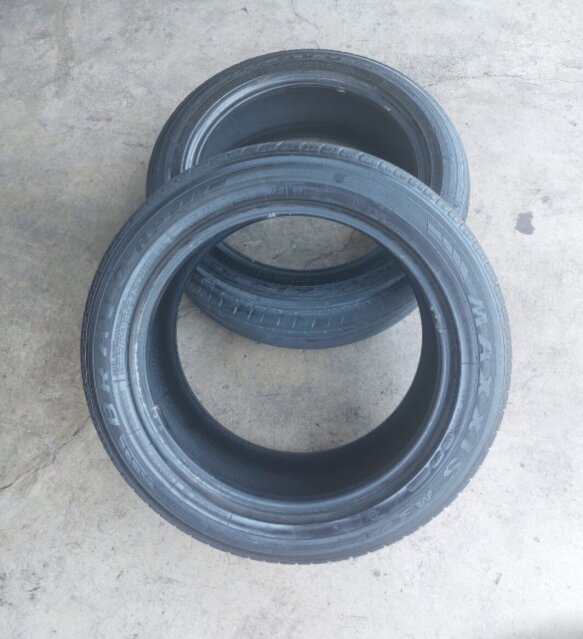 Maxxis , 2x Tire 235/55/19