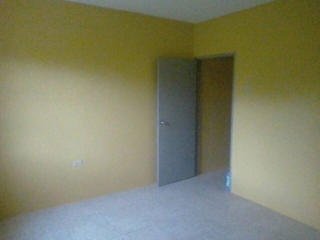 2 Bedroom 1 Bath Apartment