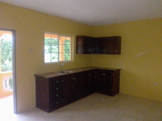 2 Bedroom 1 Bath Apartment