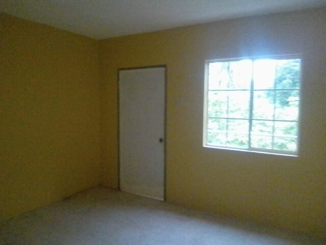 2 Bedroom 1 Bath Apartment