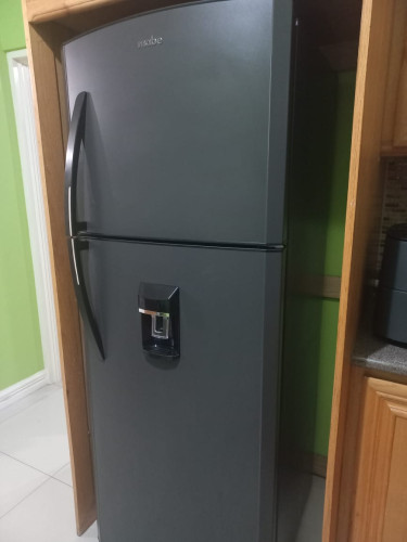 15 Cu. Refrigerator 