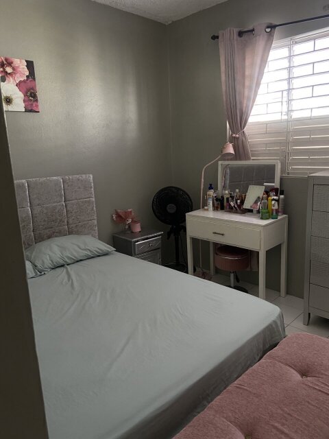 1 Bedroom Apartment Furnished