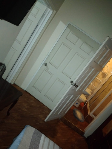 1 Bedroom And Own Bathroom Only