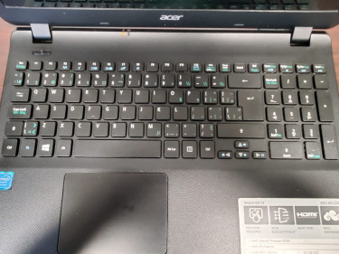 Acer Aspire ES1-531-C97T