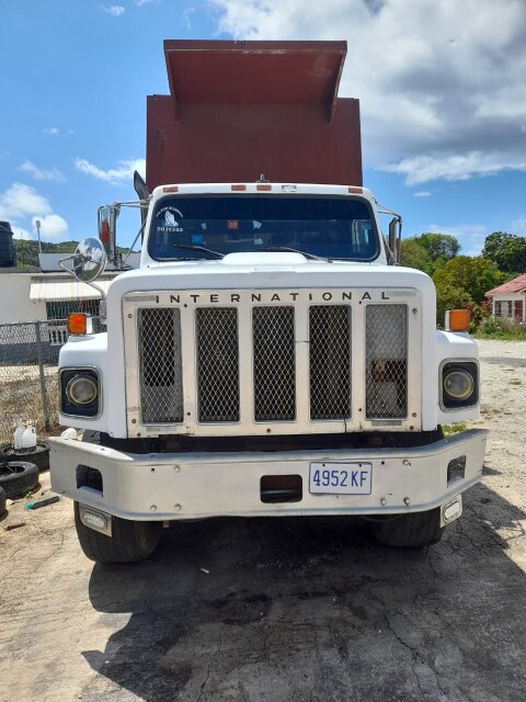 1984 S2600 Dump Truck