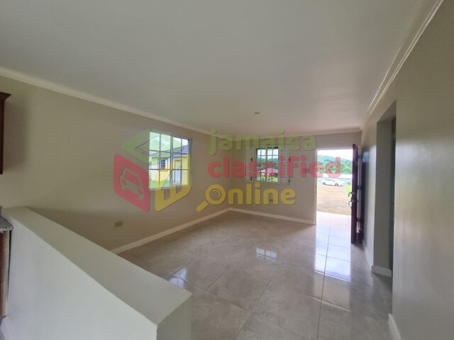 2 Bedroom House For Rent-Ewarton St. Catherine