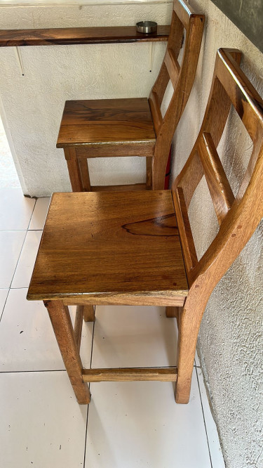 Wooden Bar Stools In Great Shape Set Of 4