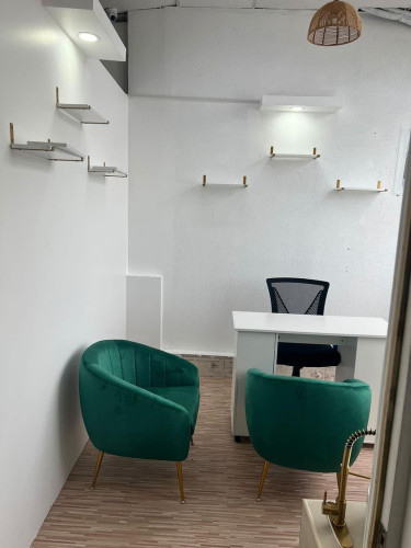 Nails Station For Rent 