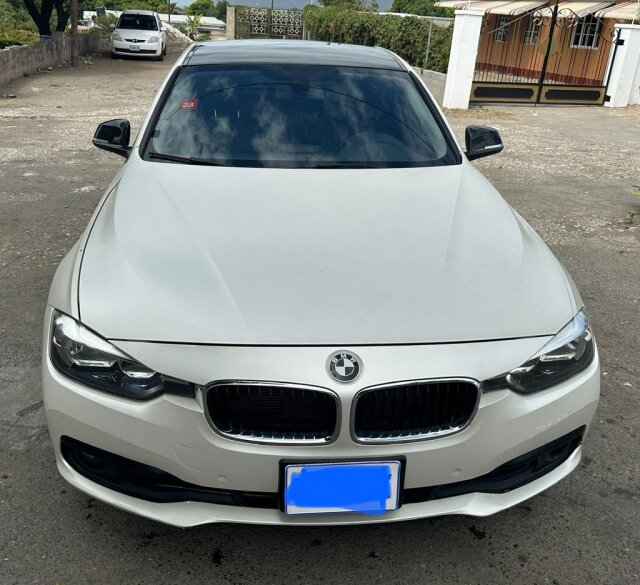 2017 BMW 320i