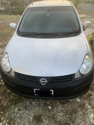 Nissan AD Wagon