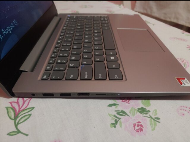 Lenovo IdeaPad Slim