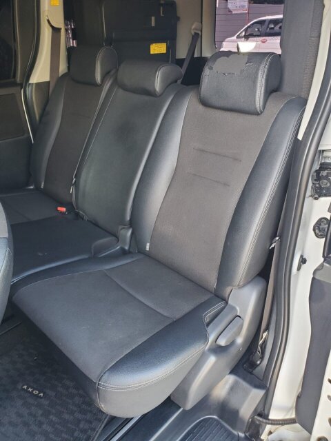 2013 Toyota Voxy ZS