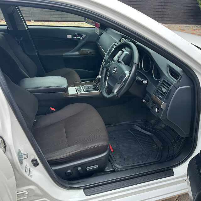 2014 Toyota Markx