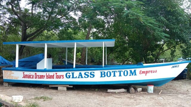 30ft Glass Bottom Boat