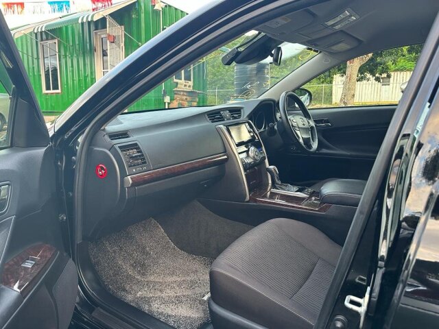 2017 TOYOTA MARK X