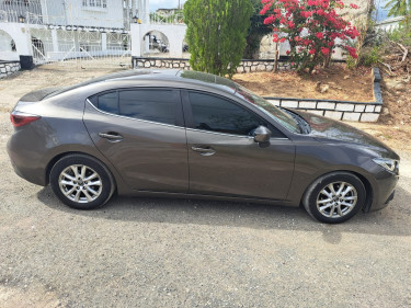 2014 Mazda3 Sedan 