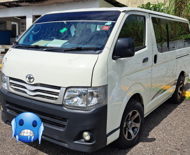 2010 Toyota Hiace, 5L Diesel