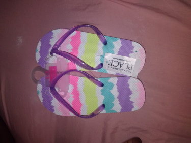 Size 1-2 New  Childrens Place Slippers 
