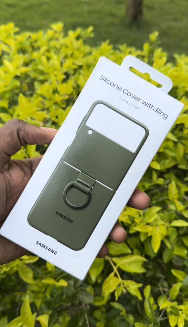 128gb Samsung Galaxy Flip 4
