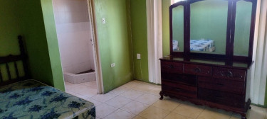 Spacious 1 Bedroom Unit