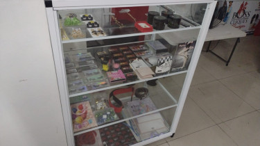 Store Fixtures For Rent 