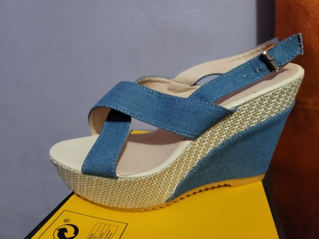 6 1/2 Wedge Heel Shoes