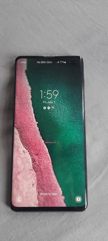 Fairly New Samsung Galaxy S10 Plus Memory 128GB