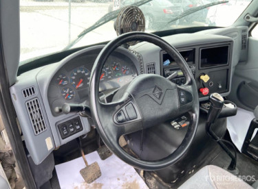 2007 International 8600 10 Speed
