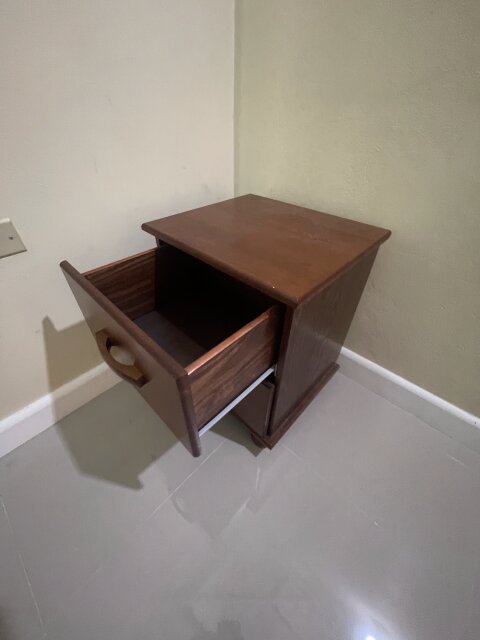 NIGHTSTAND