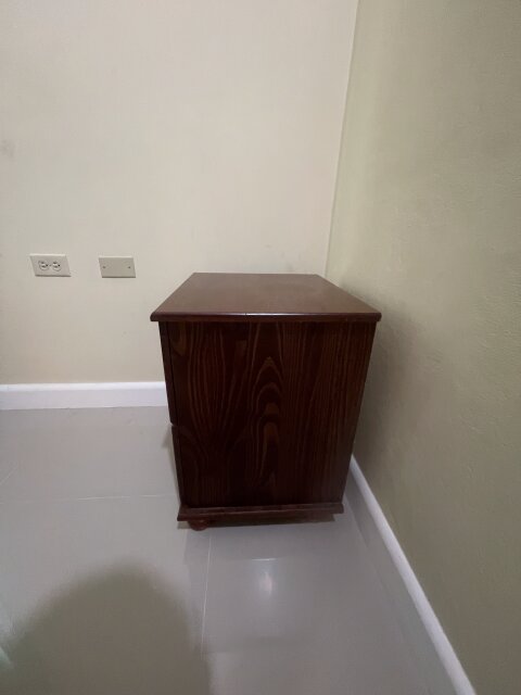 NIGHTSTAND