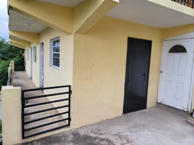 3 Bedroom 2 Bath Apartment