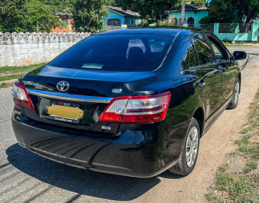 2011 Toyota Premio