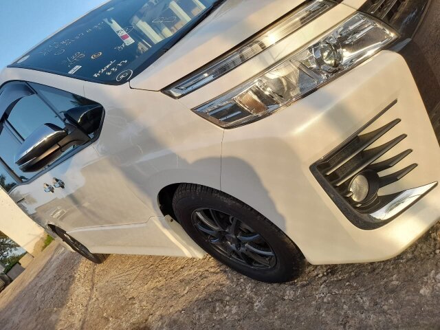 2015 Toyota Voxy