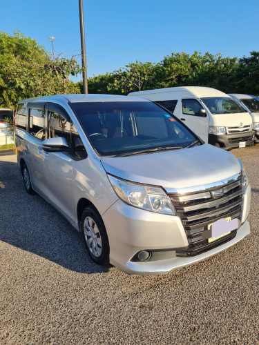 2016 Toyota Noah