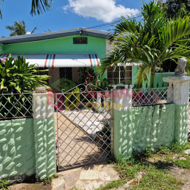 Spacious 4 Bedroom House Houses Patrick City