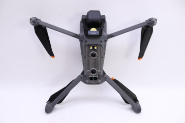 DJI Mavic 3 Drone - Fly More Combo