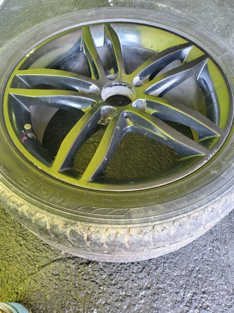 17 Inc Rims Set With Tires