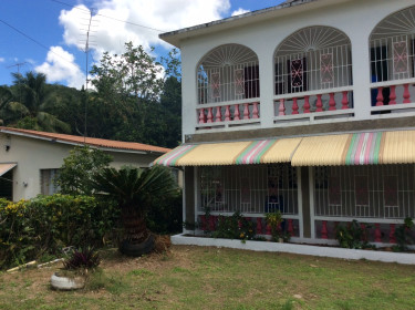 Un-Furnished 2 Bedroom, 1 Bathroom House For Rent