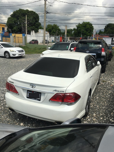 TOYOTA CROWN ATHLETE 2012