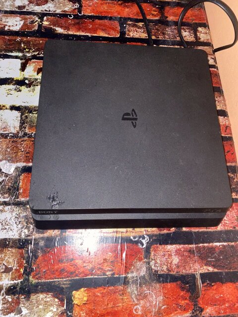 Sony Playstation 4 Slim 1Tb