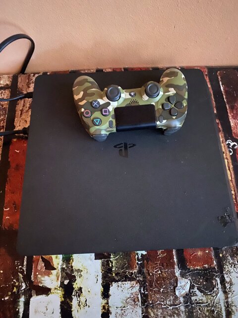 Sony Playstation 4 Slim 1Tb