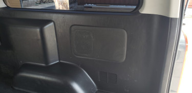 2017 TOYOTA HIACE (SUPER GL)